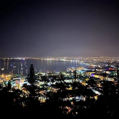 아파트 And Sea View Magnificent Historical House 페티예
